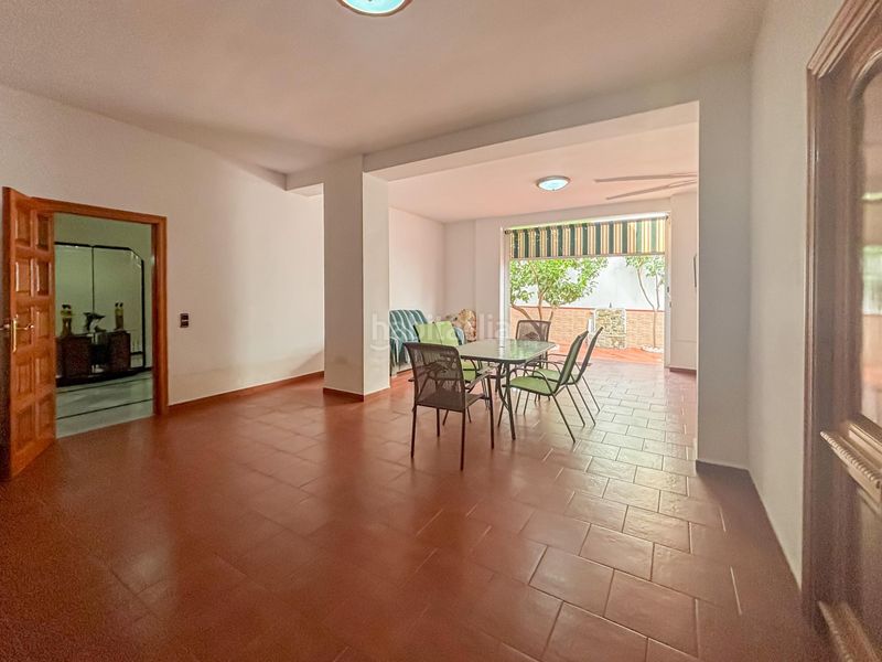 Foto f57c7d9a-3328-46cf-a5ab-9f89a7729c66. Casa amb aparcament a Atarfe