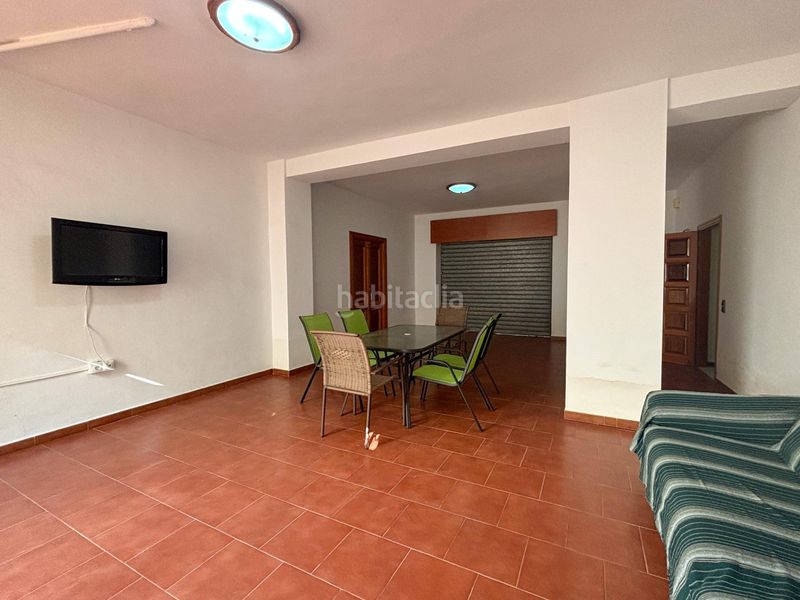 Foto f97e7a83-749b-4df1-8c49-58e8e0cfdadf. Casa amb aparcament a Atarfe