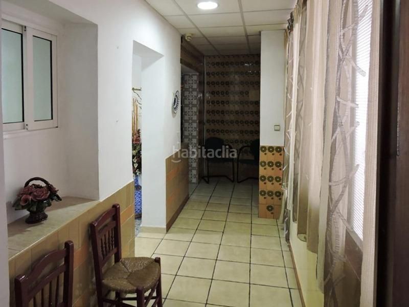 Foto 05622be7-1a9f-46c8-beeb-354936f534df. Casa  independiente en esquina con local comercial y negocio en Churriana de la Vega