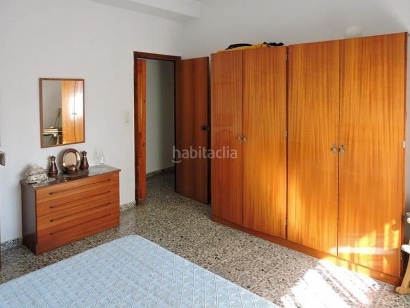 Foto 406984a2-e64e-4a4e-82b8-b426051015bc. Casa  independiente en esquina con local comercial y negocio en Churriana de la Vega