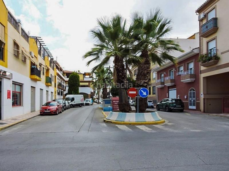 Foto be13fb8b-3682-46a6-af89-4f02e544c3db. Casa  independiente en esquina con local comercial y negocio en Churriana de la Vega
