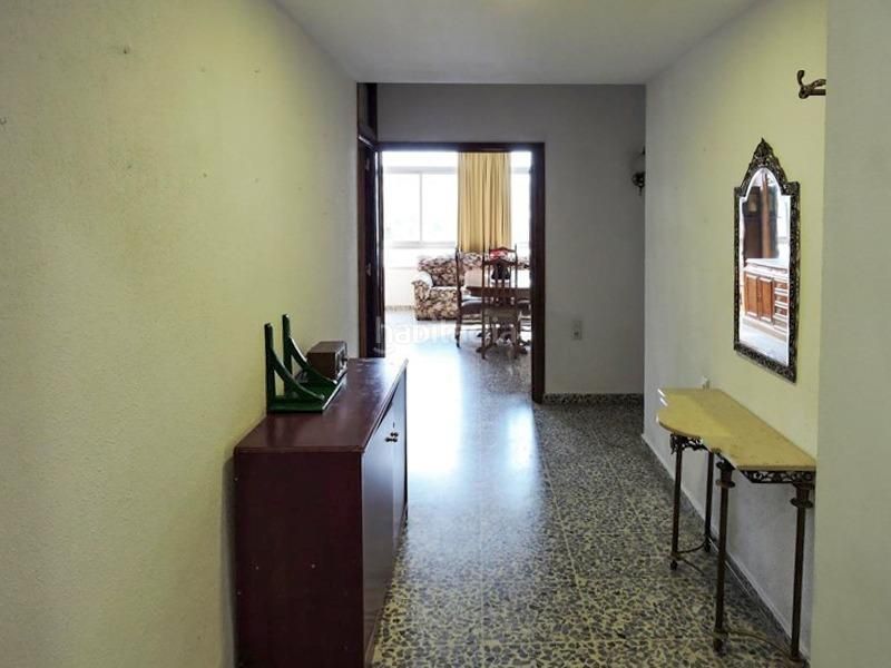 Foto bfe3830e-6841-415c-8935-03f6d0276126. Casa  independiente en esquina con local comercial y negocio en Churriana de la Vega