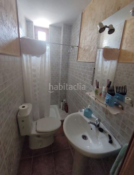 Foto 19b4892a-d2e5-40e8-8a65-38c7768723a7. Casa adossada a Jayena