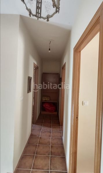 Foto 1bae4da7-7e72-4942-9cd3-715b7cf87e58. Casa adossada a Jayena