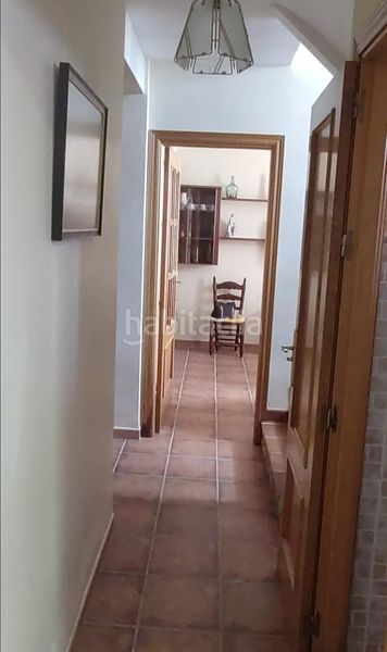 Foto 577d55f1-083f-4bb7-969f-0aff38bfef9a. Casa adossada a Jayena