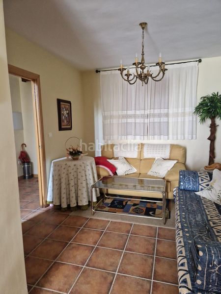 Foto c4b85492-c382-467d-9df9-61abebc7a26c. Casa adossada a Jayena
