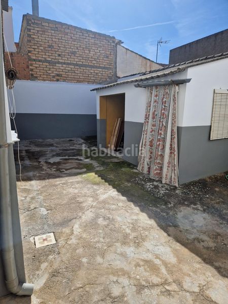 Foto f3f84b4d-ed7b-4907-9436-512b430eb25f. Casa adossada a Jayena
