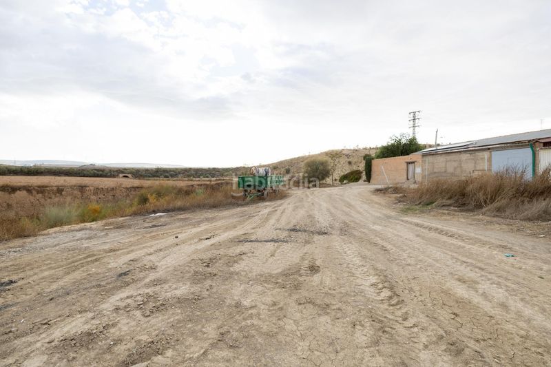 Foto cb57a4c8-8b76-4879-8db0-b837398ec73e. Terreny residencial a Malahá (La)