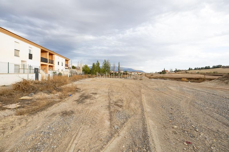 Foto f64e720b-9928-4883-9b70-57b6abae6c2e. Terreny residencial a Malahá (La)