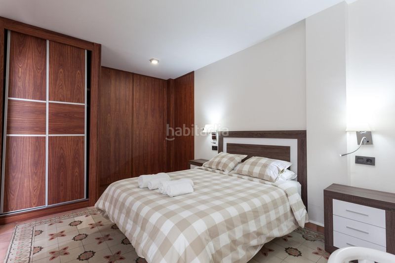 Foto c7b328fa-2885-4535-b479-053a7ad56bfc. Edificio magnífica inversión!! gran edificio en pleno centro !!! en Granada