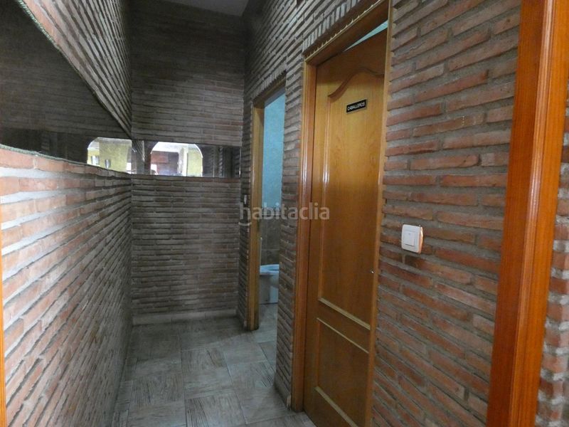 Foto dae6085b-4045-4dee-aa6b-55111ba2f4ba. Local comercial a Albolote