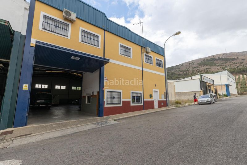 Foto 08389d84-8a4b-485a-9c7a-05946ee0be47. Nau industrial a Loja