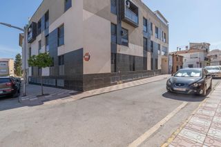 Pis  Calle del sol. Venta de piso junto al metro de churriana de la vega