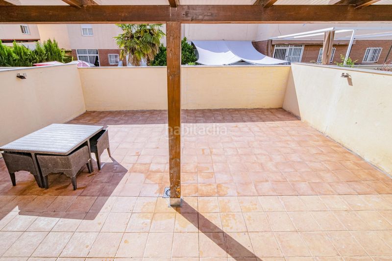 Foto d94610f4-ded8-4654-b3cb-5b93b2243f5c. Pis amb piscina a Albolote