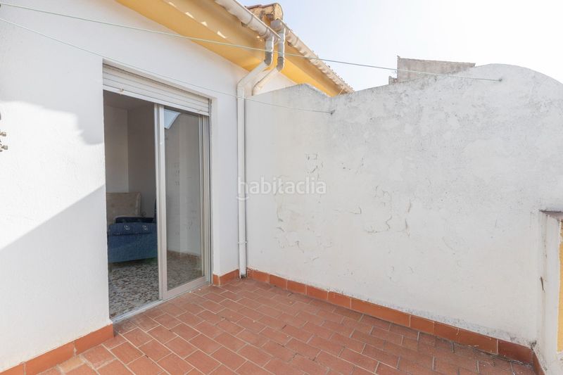 Foto 65293404-4210-4374-bc54-04c0eb0df307. Casa adossada amb calefacció aparcament a Maracena