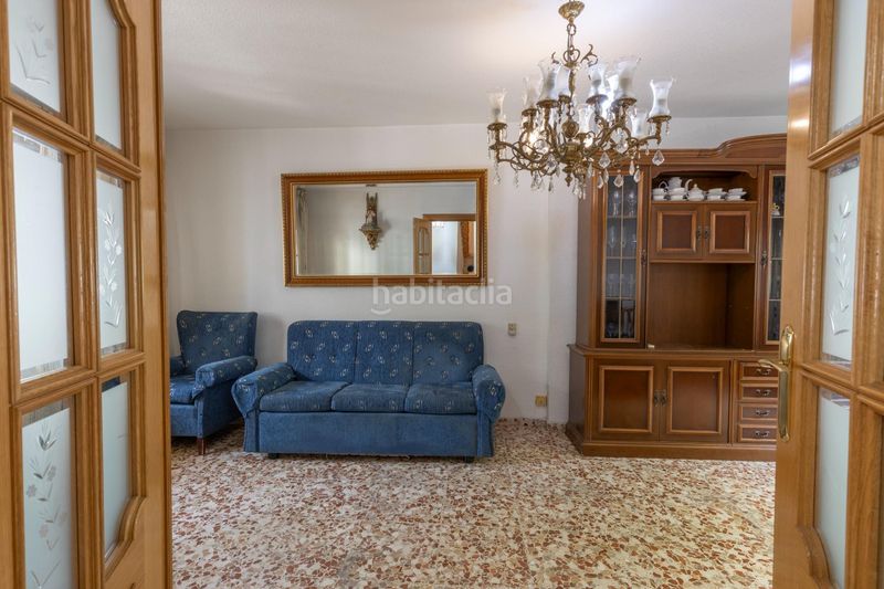 Foto 9a2793cb-3638-4395-b5ae-d454c71c2991. Casa adossada amb calefacció aparcament a Maracena