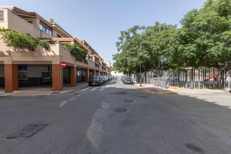Foto d9ceae50-9581-4064-ab29-ccba0e5c8ad7. Pis amb calefacció aparcament a Atarfe