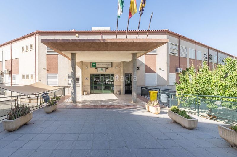 Foto de616b61-b43b-4346-a237-d26767a5600a. Local comercial a Ogíjares