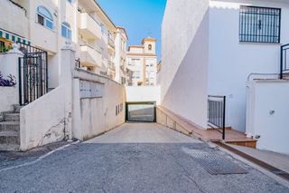 Autoparkplatz  Calle calle campanario. Plaza de garaje en cajar  ideal para su vehículo