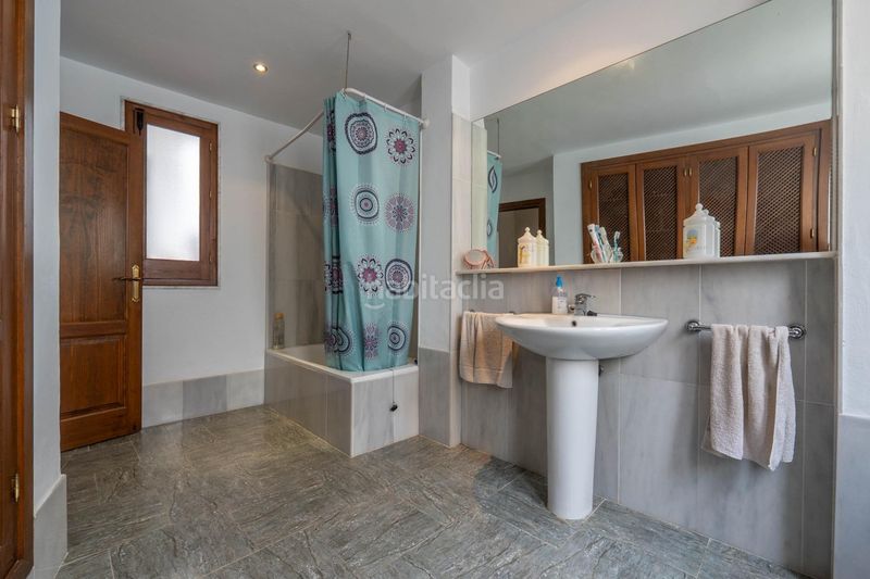 Foto e4e10c40-43a7-4dfc-a4a8-6566aaf9663f. Casa a Almuñecar centro Almuñécar
