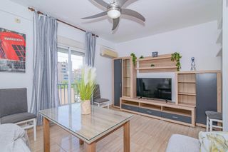 Pis a Barrio de Zaidín. Oportunidad en venta de piso de 4 dormitorios totalmente exterio