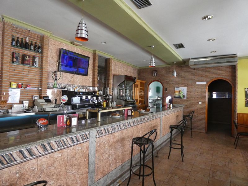Foto d25ba4cc-6b2c-4bbf-bd35-21b04408d571. Local comercial a Albolote