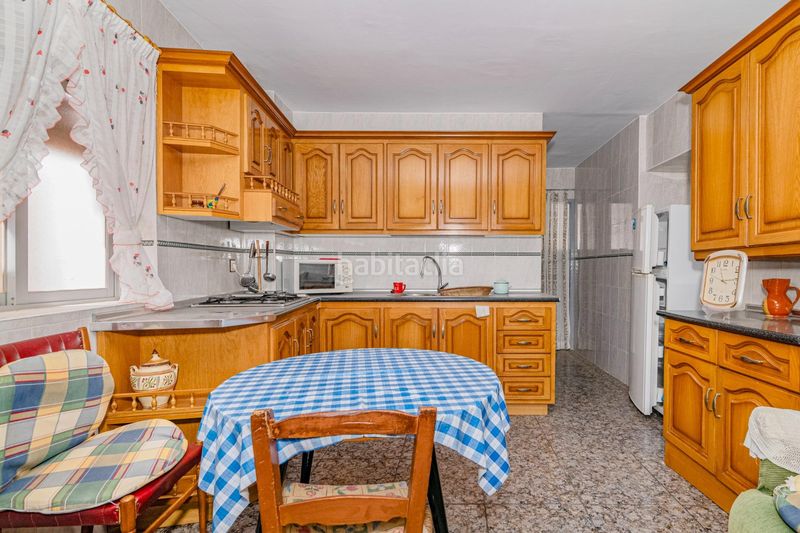 Foto 6007fd76-8f57-45cd-8dfb-0a725867e421. Casa a Colomera