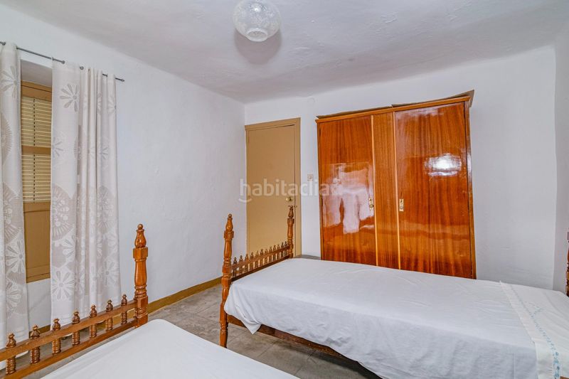 Foto bd3575fc-4adf-4d25-ba08-23ae60e37e2d. Casa a Colomera