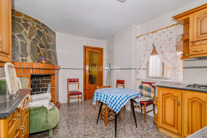 Foto cb10cdb6-92cb-47e3-9e00-3822e48c2ebc. Casa a Colomera