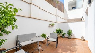 Duplex  Calle calle tres cruces 13. Precioso duplex moderno con patio