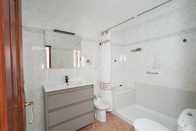 Foto 11c6a394-4c56-44d9-9c36-abe0482bf735. Casa amb calefacció aparcament a Huéscar