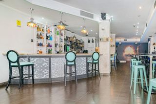 Local Comercial a Maracena. Venta o alquiler con opcion a compranegocio funcionando y factur