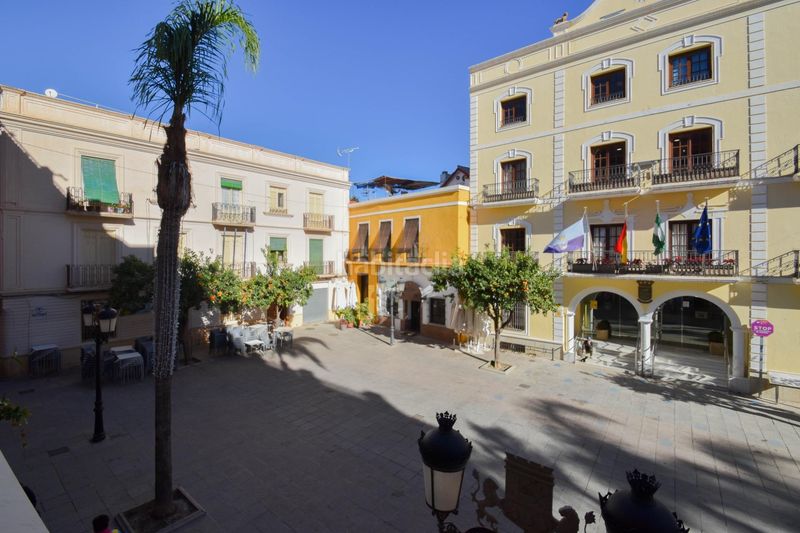 Foto ea54845a-6b98-4447-9c28-3443f13c4c4a. Edifici a Almuñecar centro Almuñécar