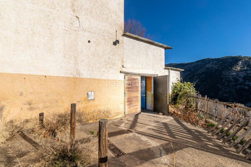 Foto 19bb6243-e3bd-40e2-8742-cea053f73398. Edifici a Bérchules