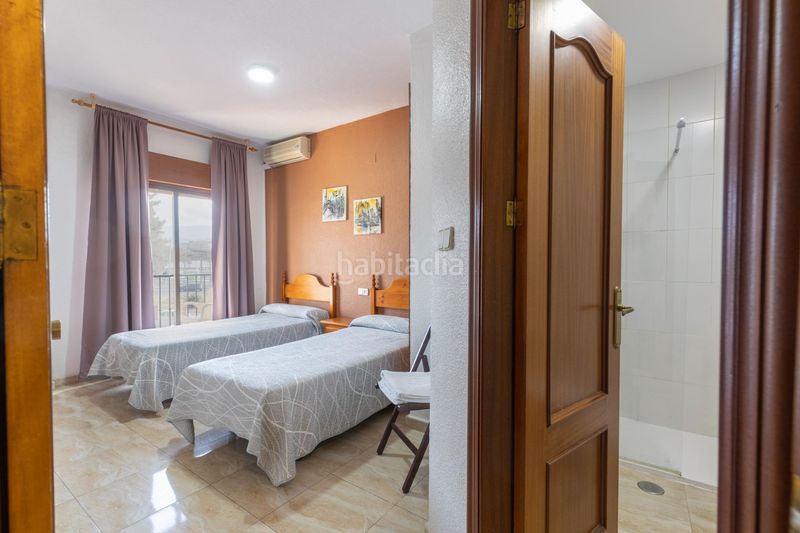 Foto b2f8da03-d72f-4f98-9c21-ce92375d8106. Edifici a Motril ciudad Motril