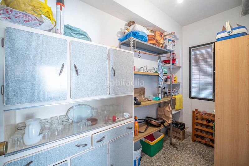 Foto fec050a8-f4d5-4530-9c26-e3a4ef4f8a67. Piso en calle calle lora tamayo 11-13 tres amplios pisos,local comercial , garajes y gran solar, en en centro de orgiva en Órgiva