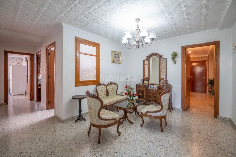 Foto fffef587-23c4-479a-acd0-5fabdd33cace. Piso en calle calle lora tamayo 11-13 tres amplios pisos,local comercial , garajes y gran solar, en en centro de orgiva en Órgiva