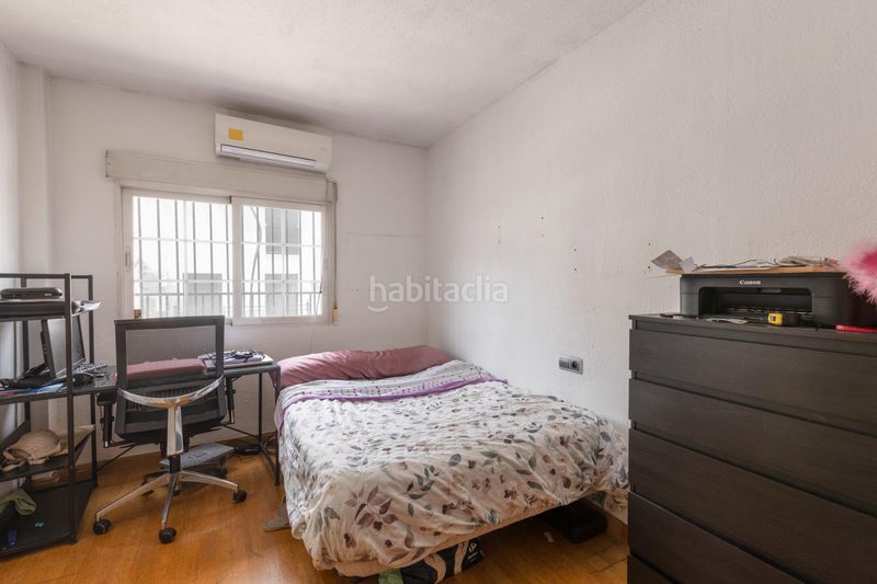 Foto 11ac29d3-4760-4b86-aa85-309143c12f91. Casa adossada amb calefacció aparcament a Maracena