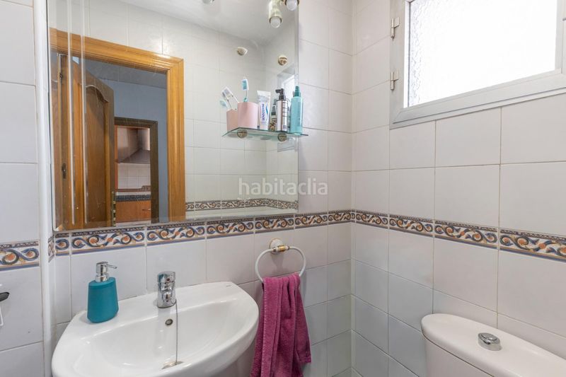 Foto 427aa77d-a786-40a9-a011-32146135856e. Casa adossada amb calefacció aparcament a Maracena