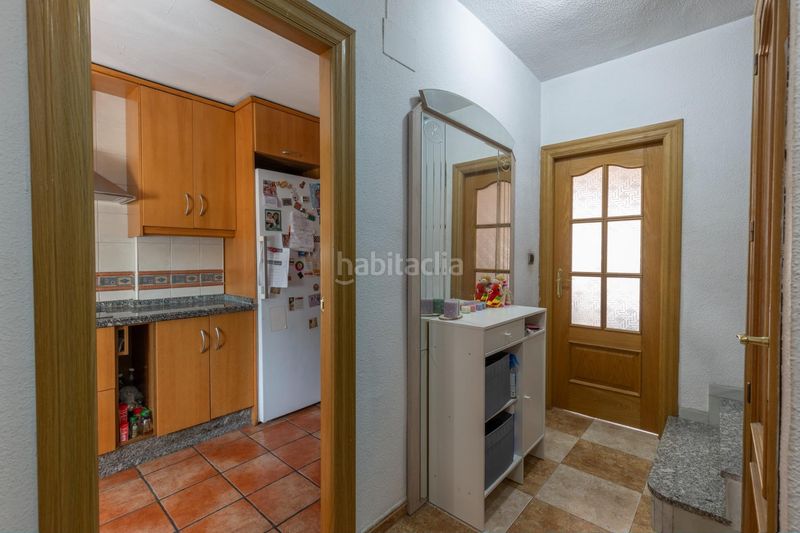 Foto 96da4bd8-a491-4e27-9e9c-36a3e3f54580. Casa adossada amb calefacció aparcament a Maracena