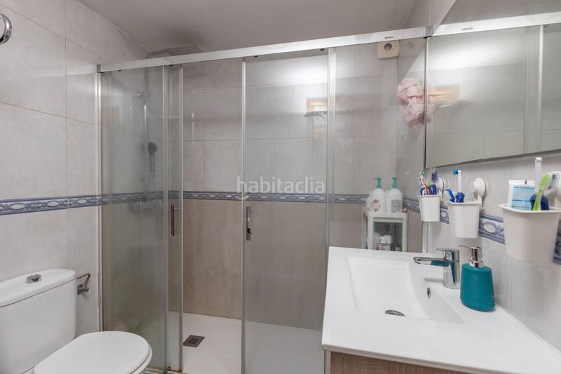 Foto f13acc4e-dc9f-429e-bc87-fba54c76fce4. Casa adossada amb calefacció aparcament a Maracena