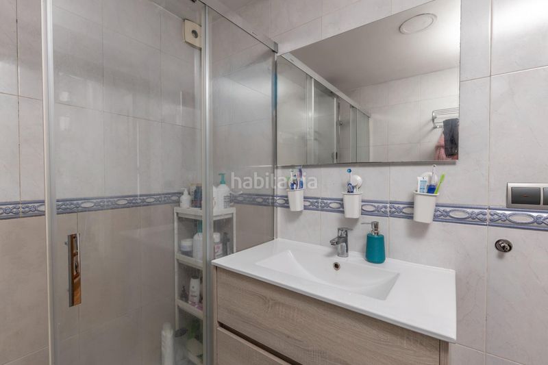 Foto fe92a80b-b38f-4b97-992e-f4875d7c9334. Casa adossada amb calefacció aparcament a Maracena