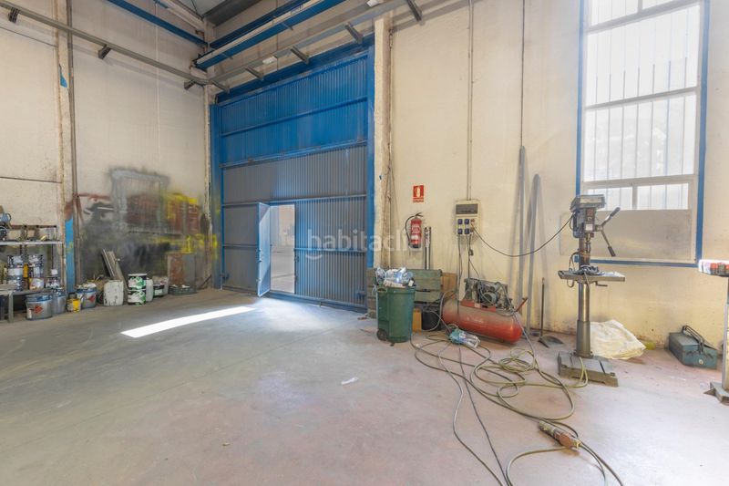 Foto 9f4b8107-af46-4a7d-9ceb-32d096af9f17. Bâtiment à usage industriel dans Cijuela