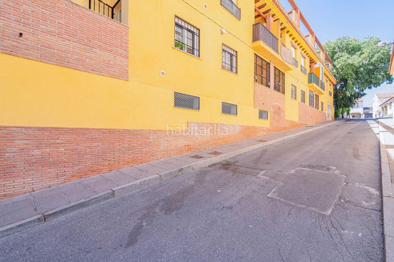 Foto 44f7b48a-bb60-4cbb-a396-a00cc038439e. Planta baixa amb calefacció aparcament a La Zubia Ciudad Zubia (La)
