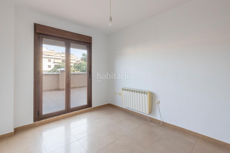 Foto c1d64c21-e4a5-49ed-b417-a9f882f3c11c. Piso  con terraza ! en Atarfe