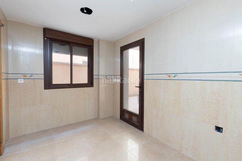 Foto e800d05d-3fa6-4336-93b1-102d2b927945. Piso  con terraza ! en Atarfe