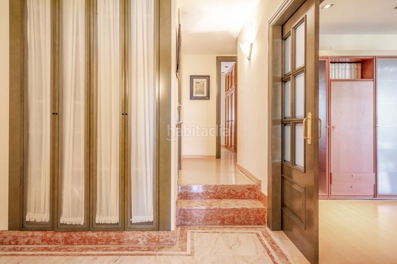Foto 46445747-e74e-458e-b86e-ea60fe5d9eb4. Chalet  exclusivo en una sola planta en el centro de la zubia 5 dormitorios, piscina y garaje en Zubia (La)