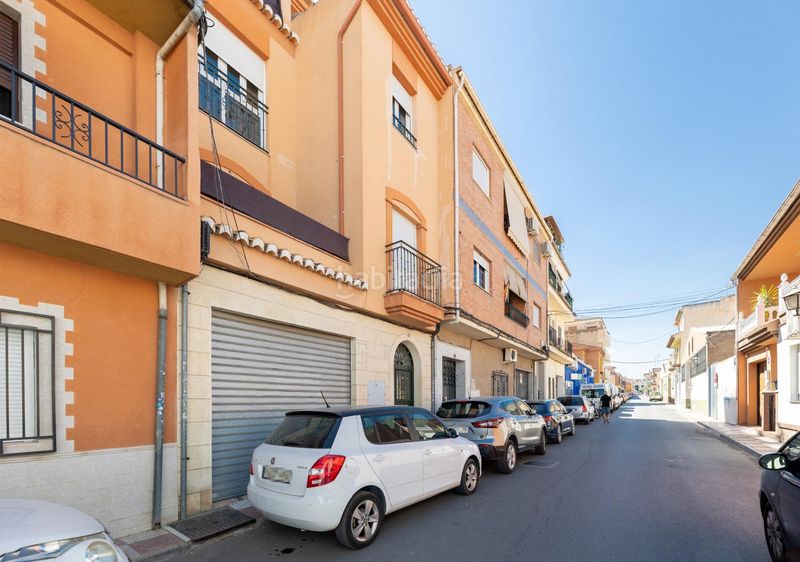 Foto c0b55072-cd97-4245-979f-510f712f3b0b. Semi detached house with parking in San Antón Armilla