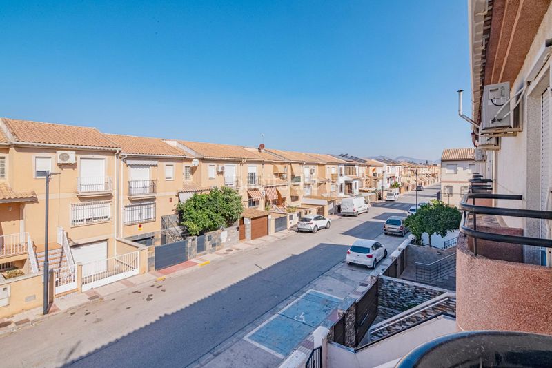 Foto 1424b958-7d9d-4088-994e-572c318a1a06. Semi detached house with parking pool in Chauchina