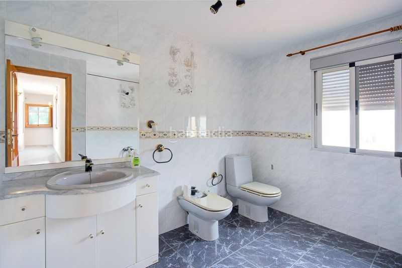 Foto bbc232e0-fadf-460f-b04f-7281958efbdc. Casa amb aparcament a Pinar (El)